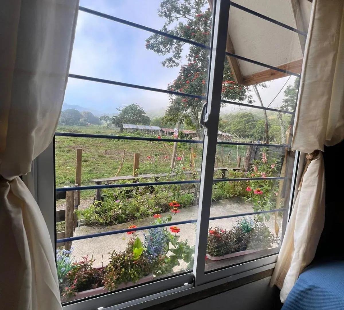 Canada House Queen Bed In 2Nd Floor Dbl Sofa Bed In 1St Floor Bbq Private Pool, River Jarabacoa